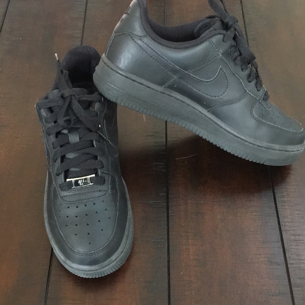 Nike Airforce 1’s low